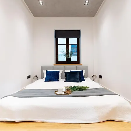 Main Square - Loftaffair Apartamento