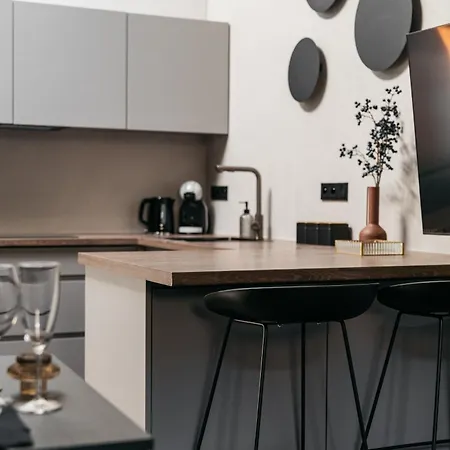 Main Square - Loftaffair Apartamento