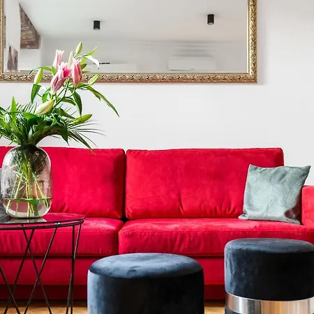 Main Square - Loftaffair *