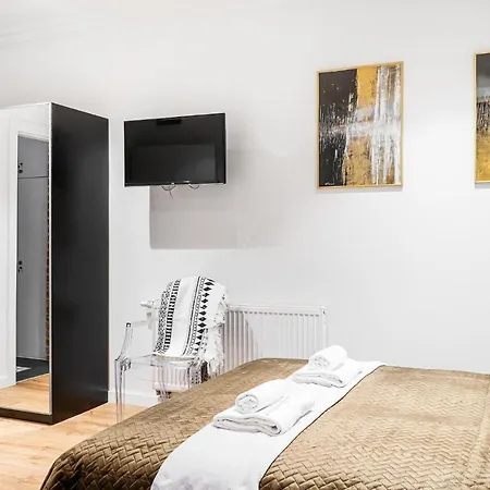 Main Square - Loftaffair *