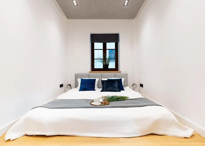 Main Square - Loftaffair Appartement