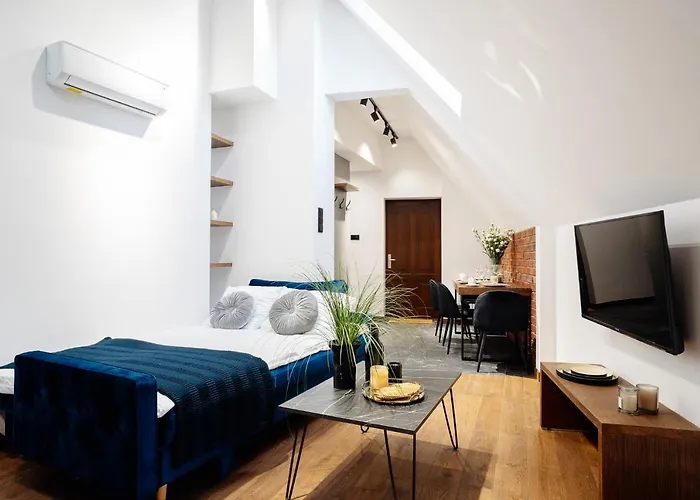 Main Square - Loftaffair Appartement