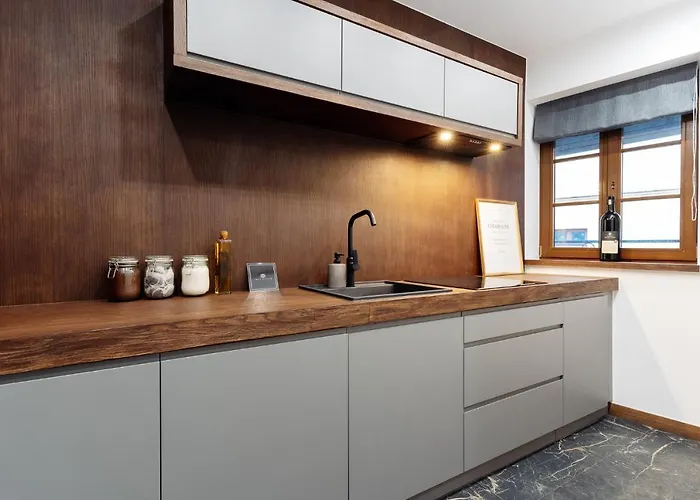 Main Square - Loftaffair *