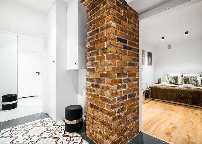 Main Square - Loftaffair *