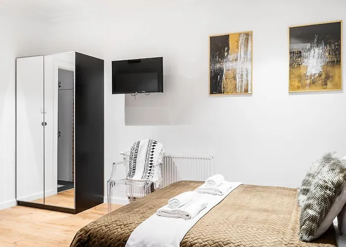 Main Square - Loftaffair *